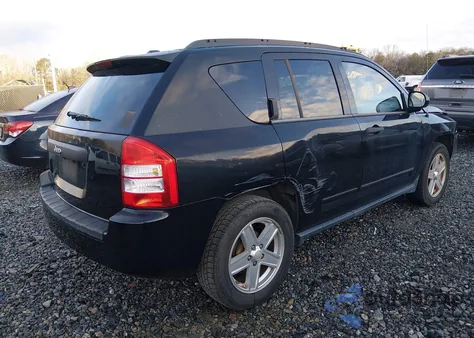 2009 Jeep Compass Sport z USA, uszkodzony, nr VIN 1J8FT47B19D139939